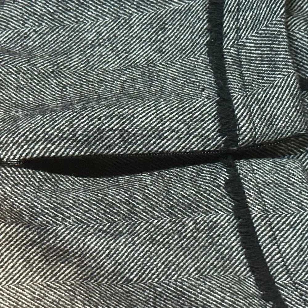 Banana Republic Gray V-Neck Tweed Midi Dress - Picture 7 of 7